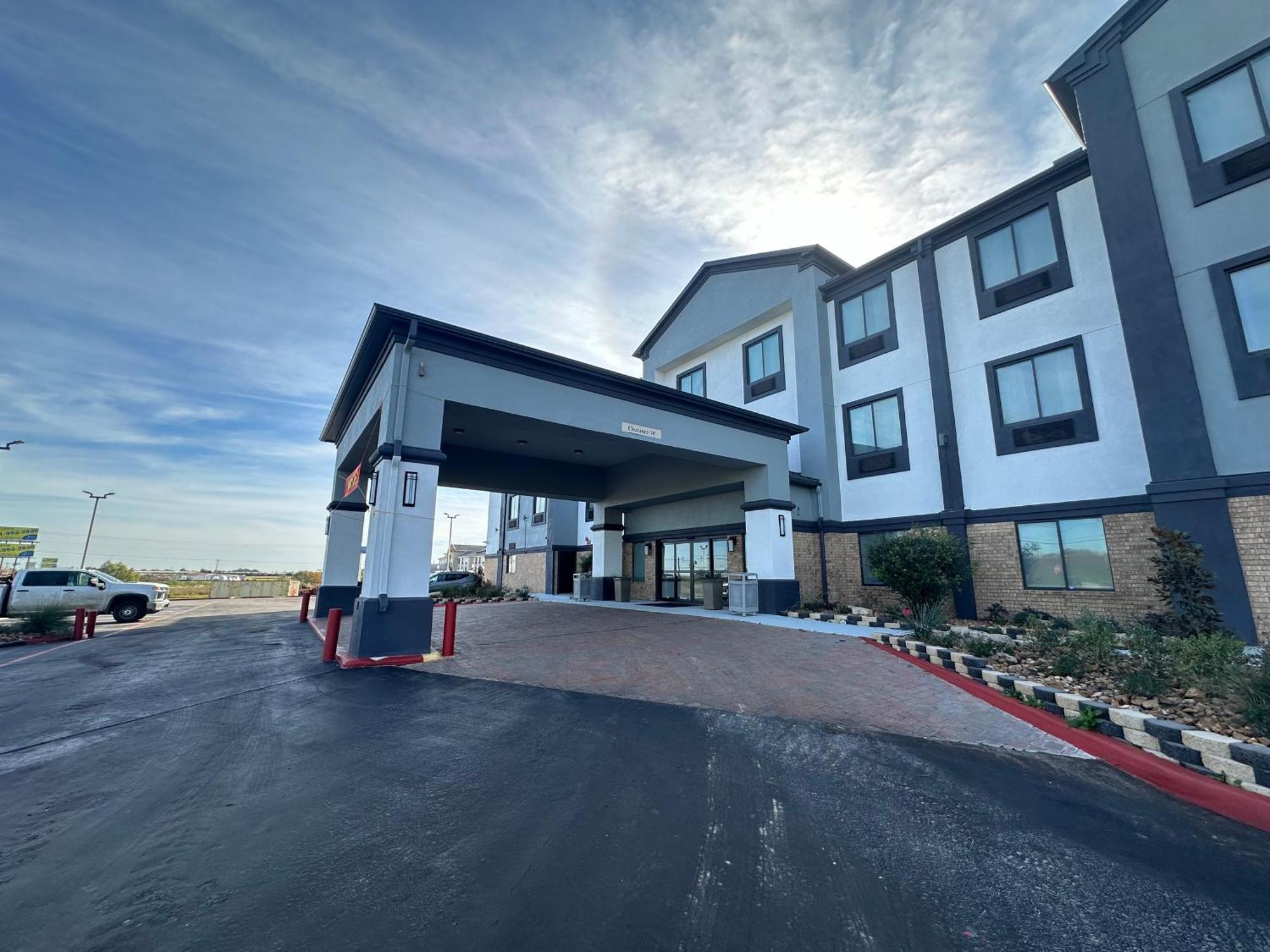 Best Western Plus Schulenburg Inn & Suites מראה חיצוני תמונה